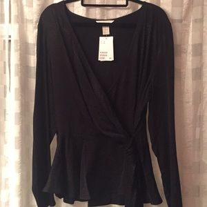 Wrap front top. Long sleeve.